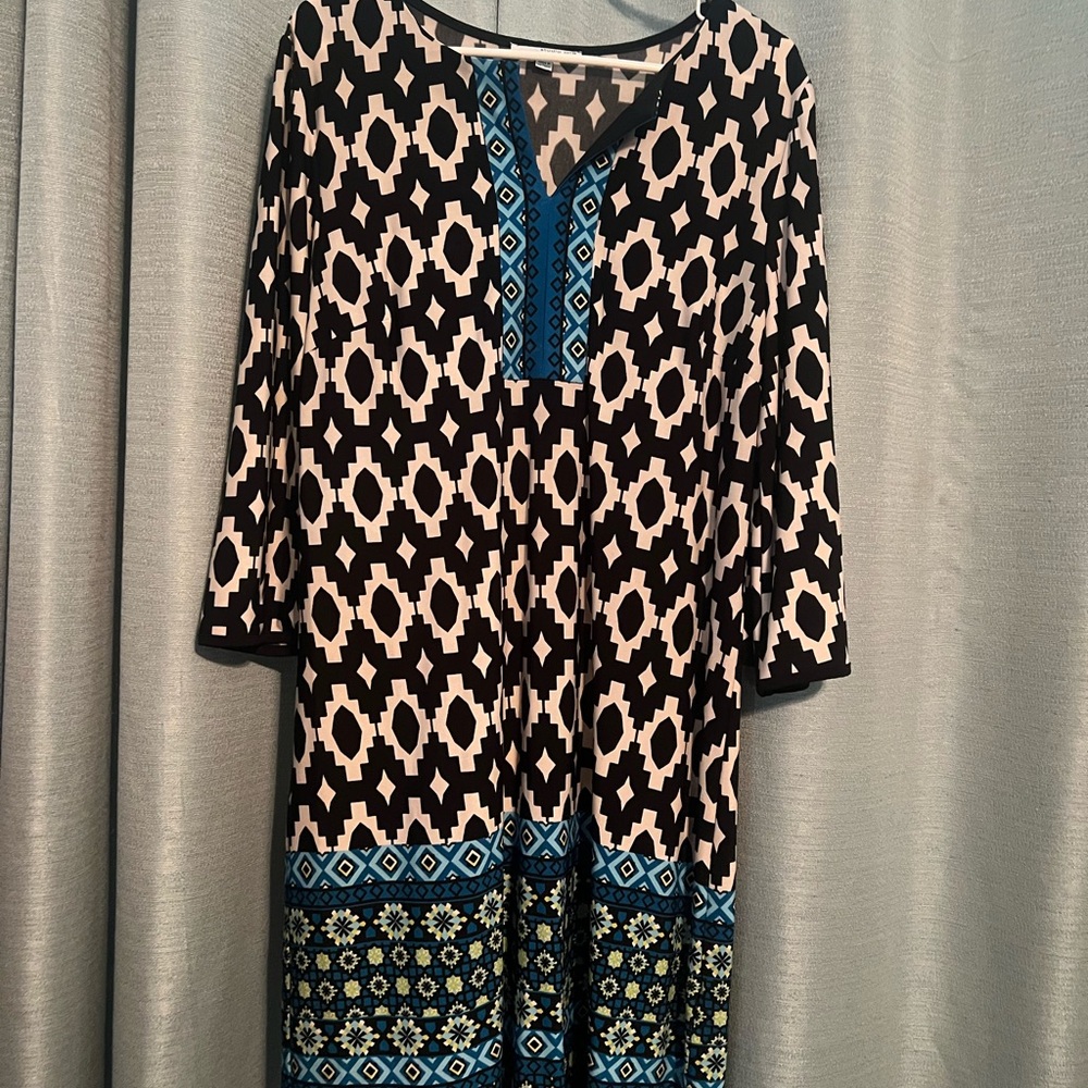 Chic Black and Blue Patterned Long Sleeve Dress